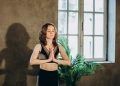 Mitos sobre el yoga que te alejan de Dios